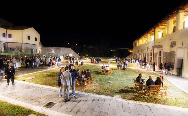 Indivino, incontri di vini nella terra di mezzo nel complesso di Santa Chiara a Solofra. Eccellenze enogastronomiche tra l’Irpinia e il Salernitano