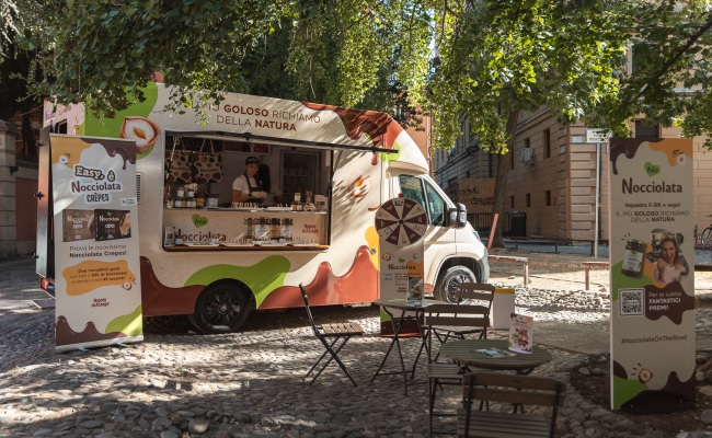 Torna il tour itinerante di Nocciolata Rigoni di Asiago con tante tappe in Francia e in Italia con Napoli che chiude a novembre il tour on the road