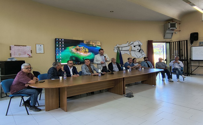 Industria e scuola si apre l’intesa di formazione e orientamento al lavoro, per esperti tecnici e per il futuro della filiera pelle nel distretto Solofrano